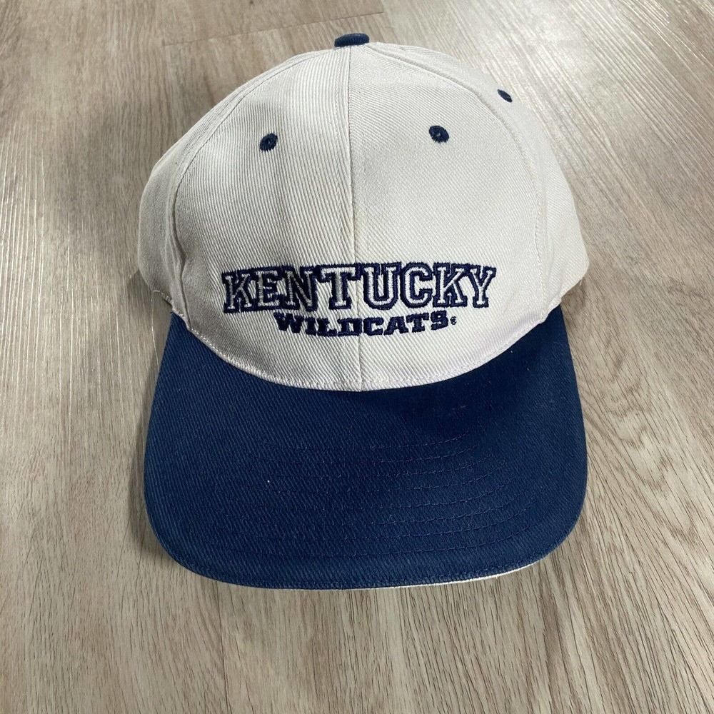 Vintage Sports Specialties Kentucky Wildcats Snapback Hat NCAA College White Cap